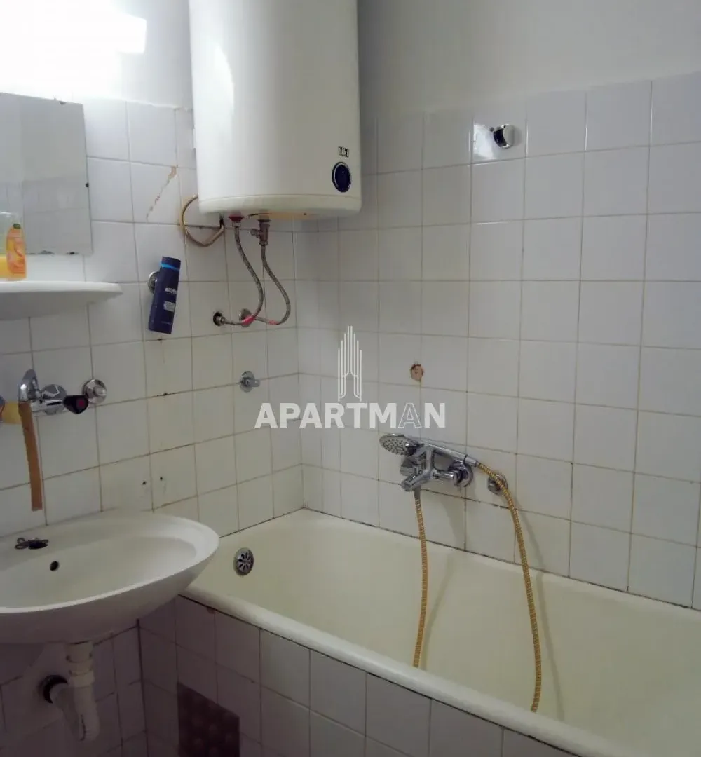 Prodaja, trosoban stan, 96m², Čukarička Padina, Beograd