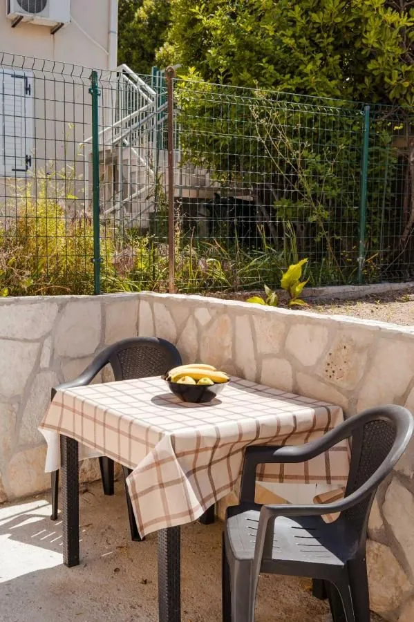 Rent, house, 50m², Tivat, Crna Gora