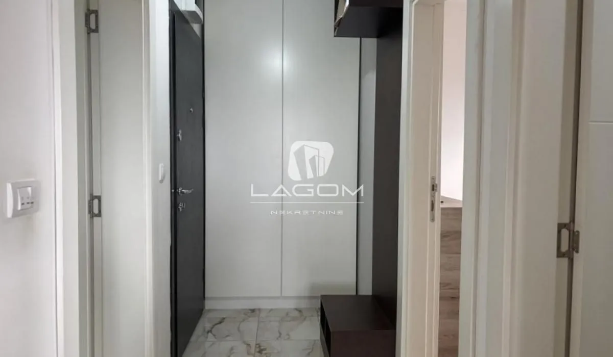 Prodaja, trosoban stan, 59m², Ledine, Beograd