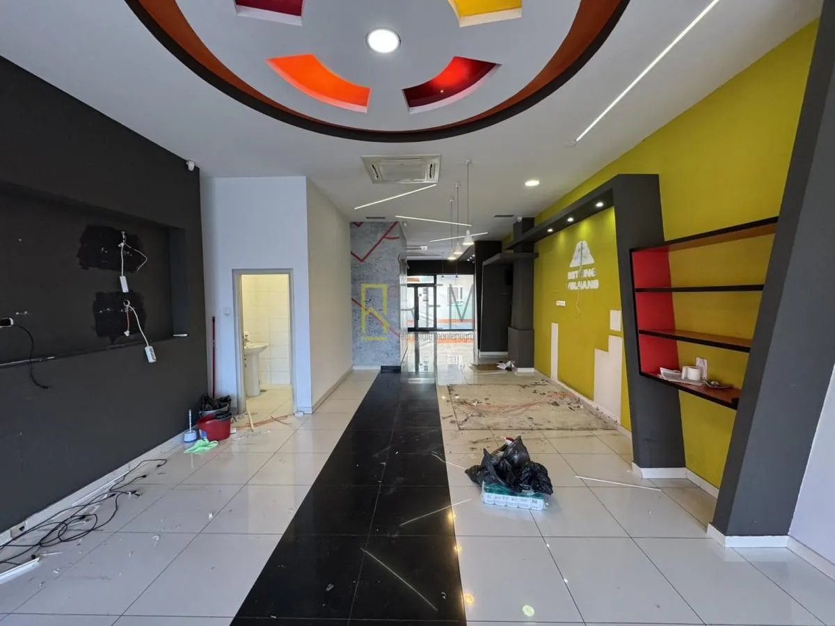 Rent, office space, 226m², Preko Morače, Podgorica