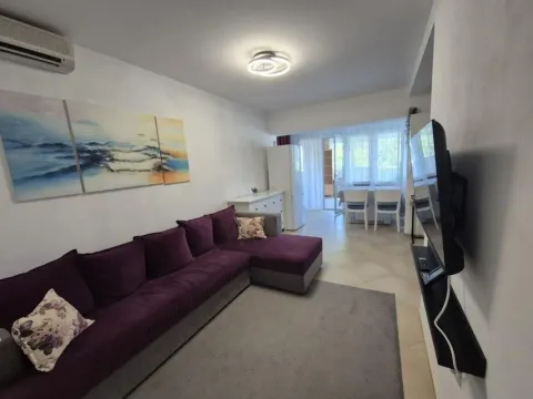 Sale, two bedroom apartment, 60m², Petrovac, Budva - image 2