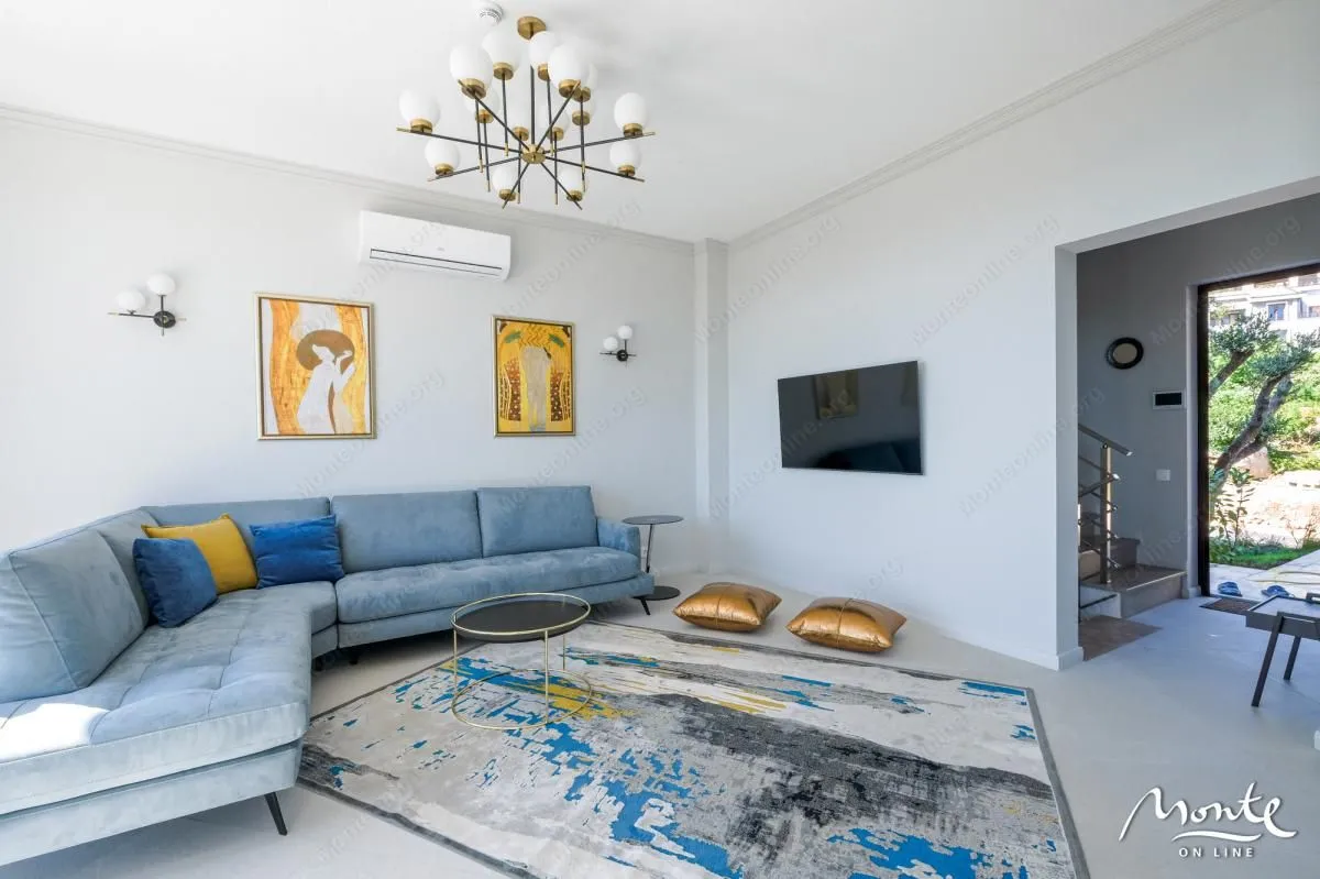 Sale, house, 220m², Reževići, Budva