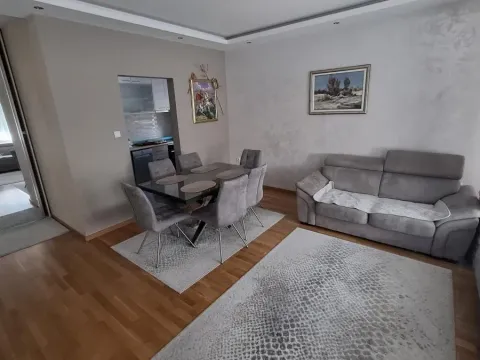 Izdavanje, trosoban stan, 70m², Sajmište, Novi Sad - image 4