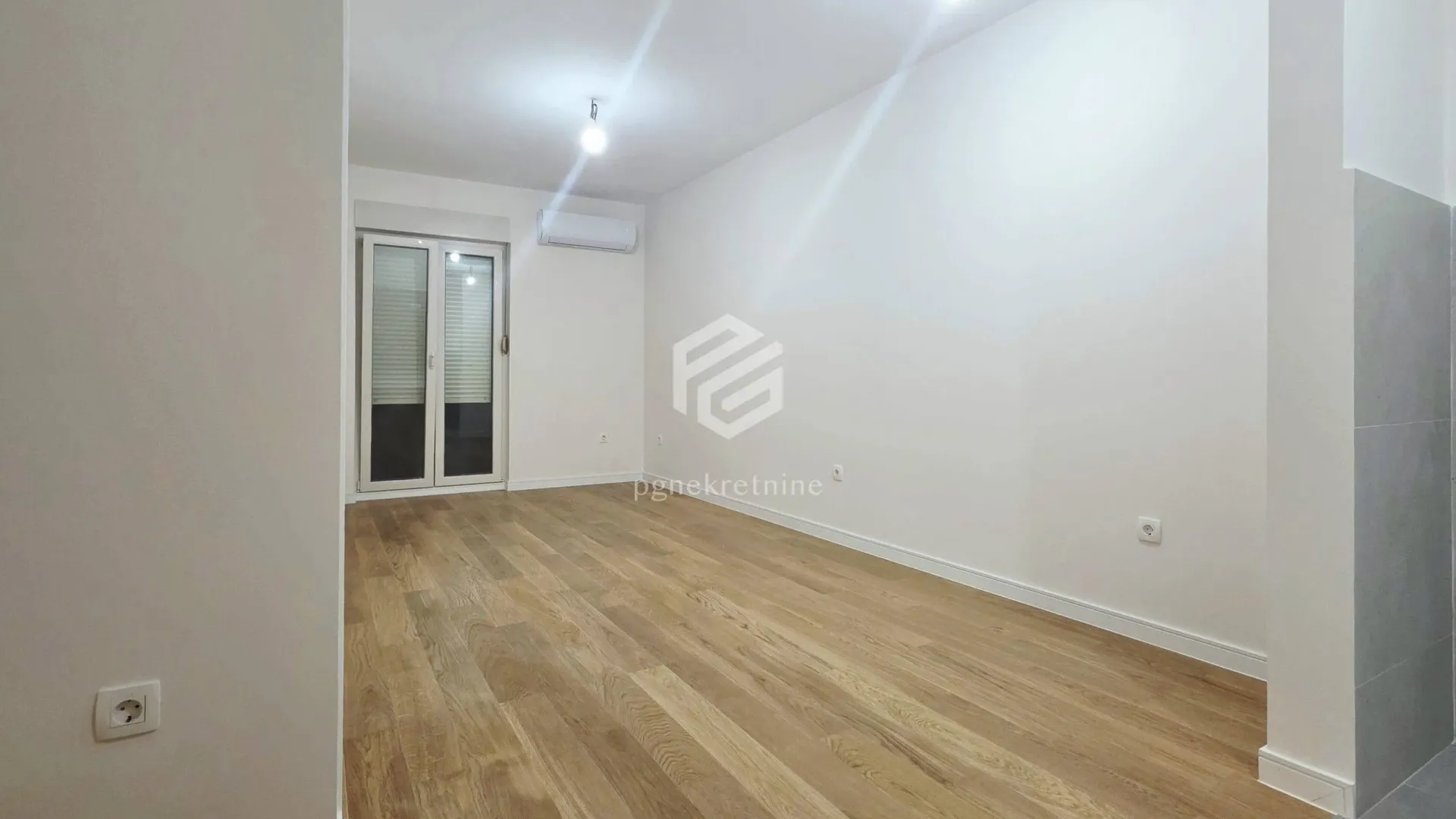 Rent, one bedroom apartment, 43m², Central Point, Podgorica