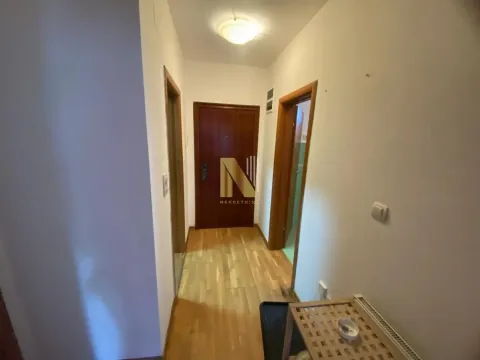 Izdavanje, dvosoban stan, 43m², Centar, Novi Sad - image 7