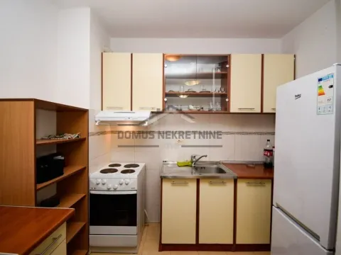 Izdavanje, jednosoban stan, 41m², Stari Aerodrom, Podgorica - image 5