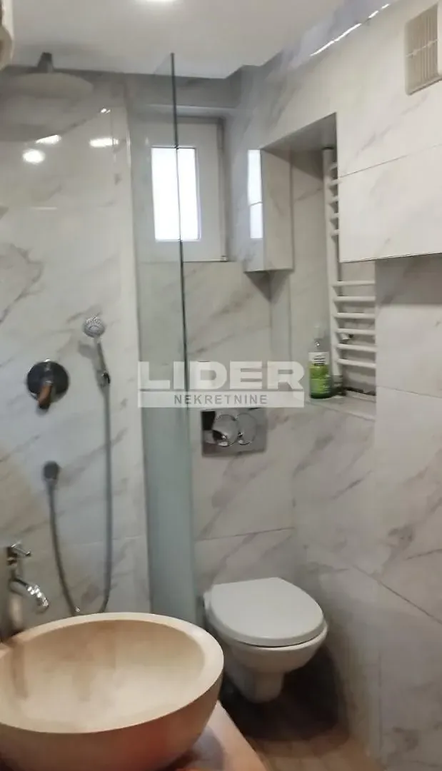 Prodaja, stan, 43m², Cvetni Trg, Vračar Sve Podlokacije