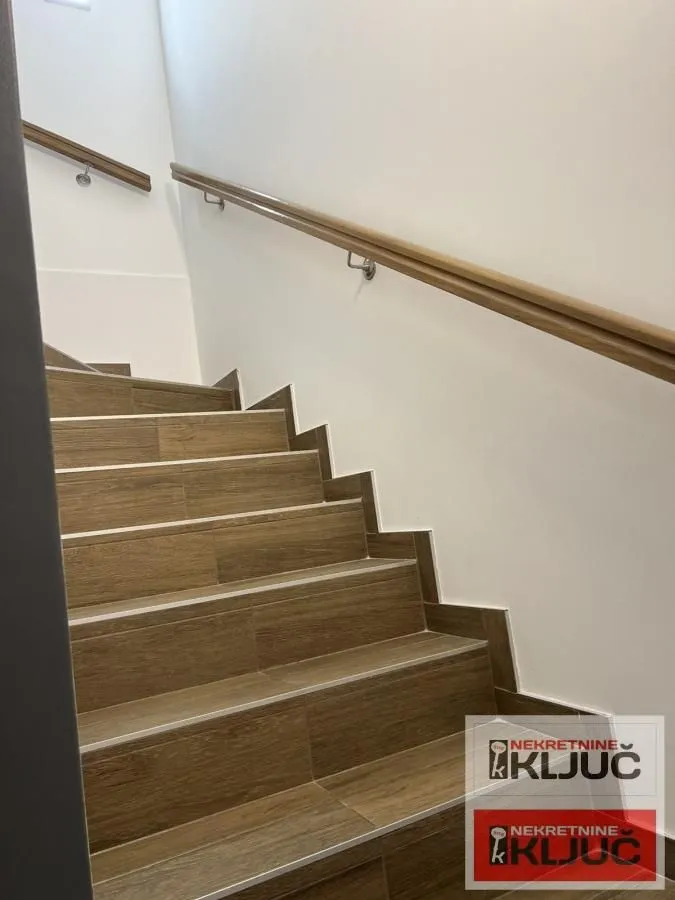 Prodaja, četvorosoban stan, 73m², Alibegovac, Petrovaradin