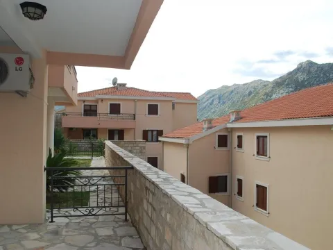 Prodaja, stan, 57m², Risan, Kotor - image 7
