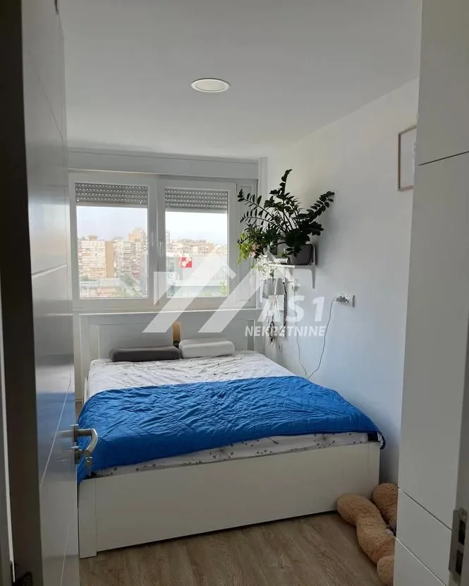 Izdavanje, dvosoban stan, 53m², Liman 2, Novi Sad Sve Podlokacije