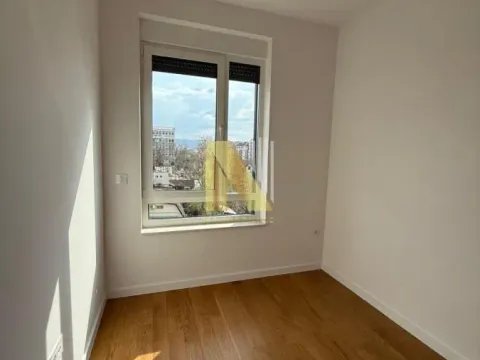Prodaja, četvorosoban stan, 116m², Bulevar Evrope, Novi Sad Sve Podlokacije - image 9