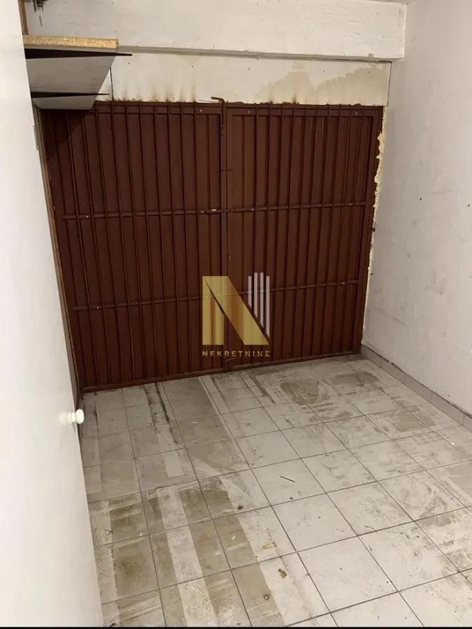 Sale, parking/garage, 28m², Grbavica, Novi Sad Sve Podlokacije