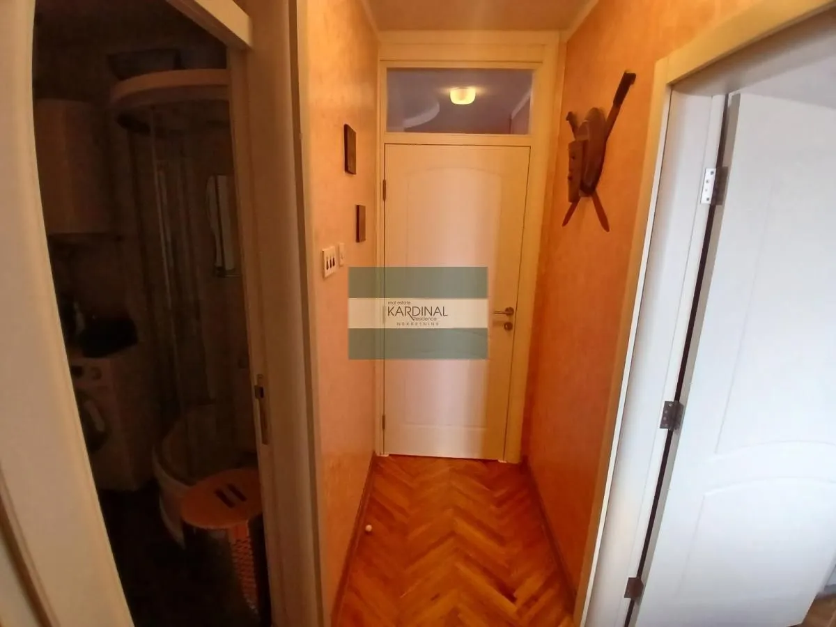 Prodaja, trosoban stan, 73m², Centar, Jagodina