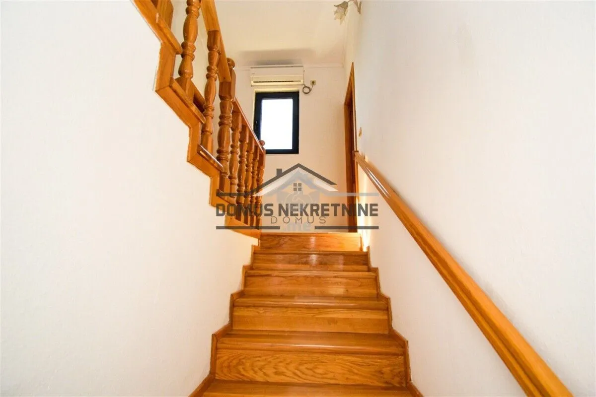Rent, house, 160m², Donja Gorica, Podgorica