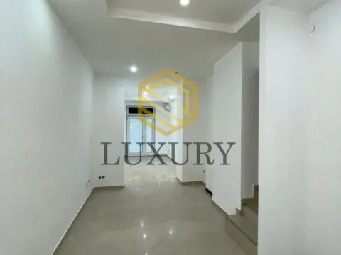 Izdavanje, poslovni prostor, 80m², Stari Aerodrom, Podgorica - image 5