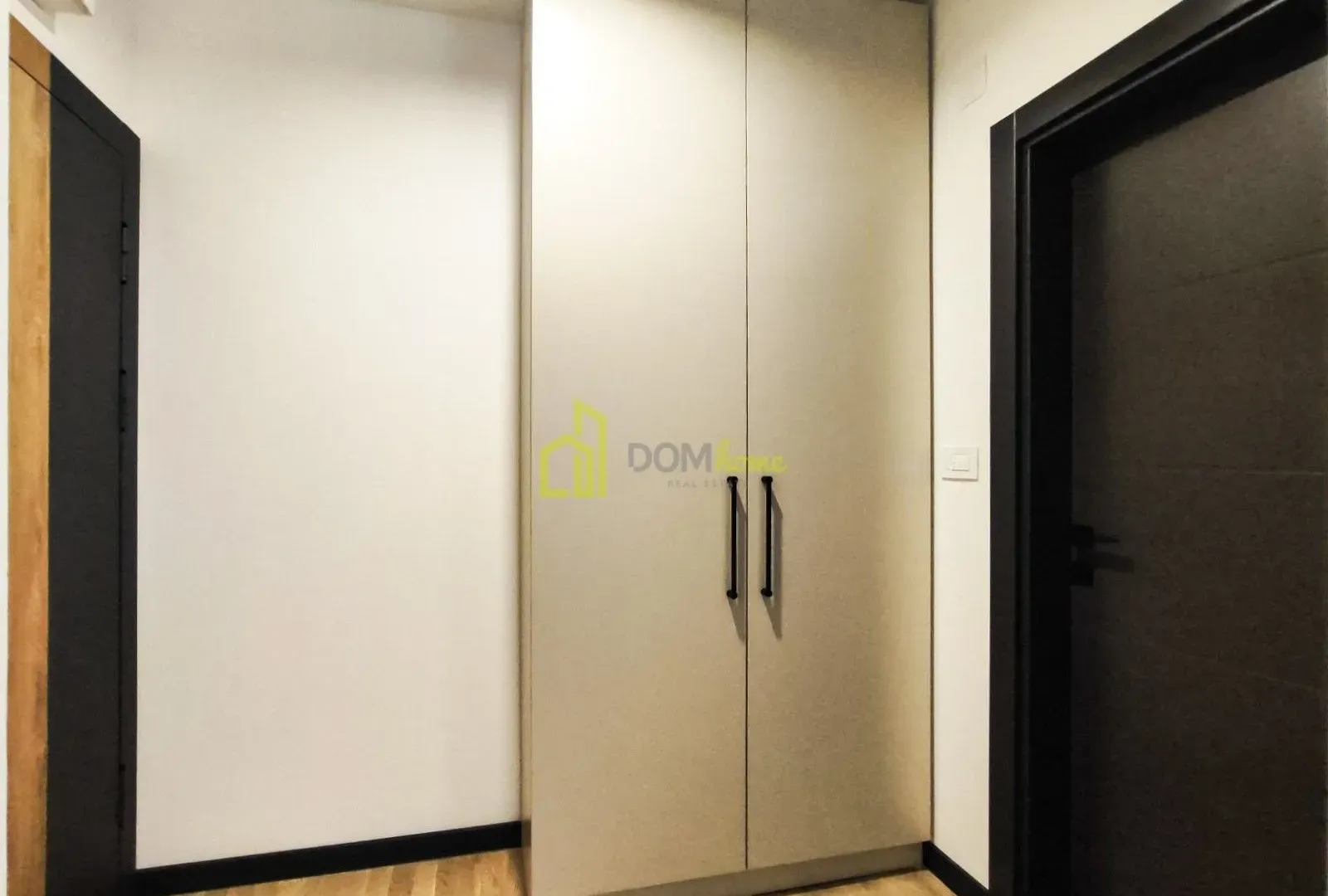 Izdavanje, jednosoban stan, 50m², Gorica C, Podgorica