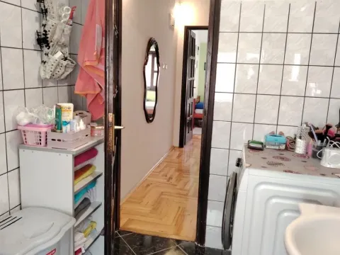 Sale, house, 71m², Zemun Kalvarija, Zemun Sve Podlokacije - image 15