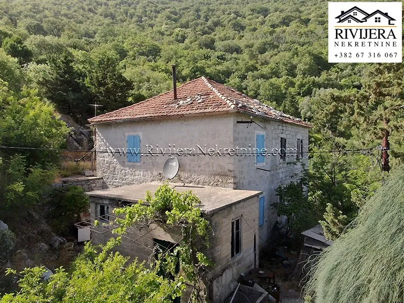 Prodaja, kuća, 140m², Kamenari, Herceg Novi