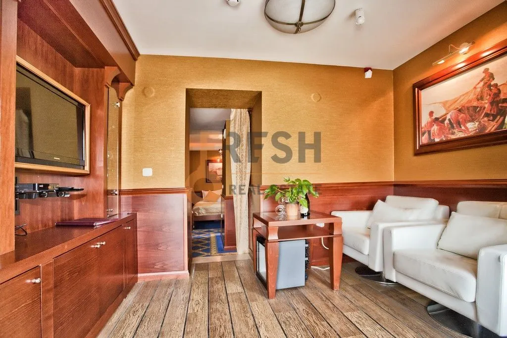 Prodaja, ugostiteljski objekat, 400m², Tivat, Crna Gora