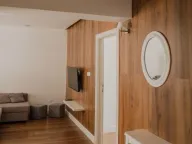 Izdavanje, dvosoban stan, 72m², Centar, Tivat - image 8