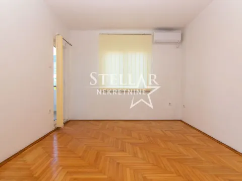 Izdavanje, dvosoban stan, 60m², Preko Morače, Podgorica