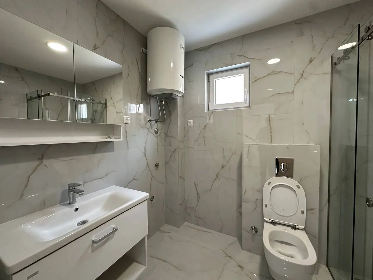 Prodaja, jednosoban stan, 61m², Dubovica, Budva