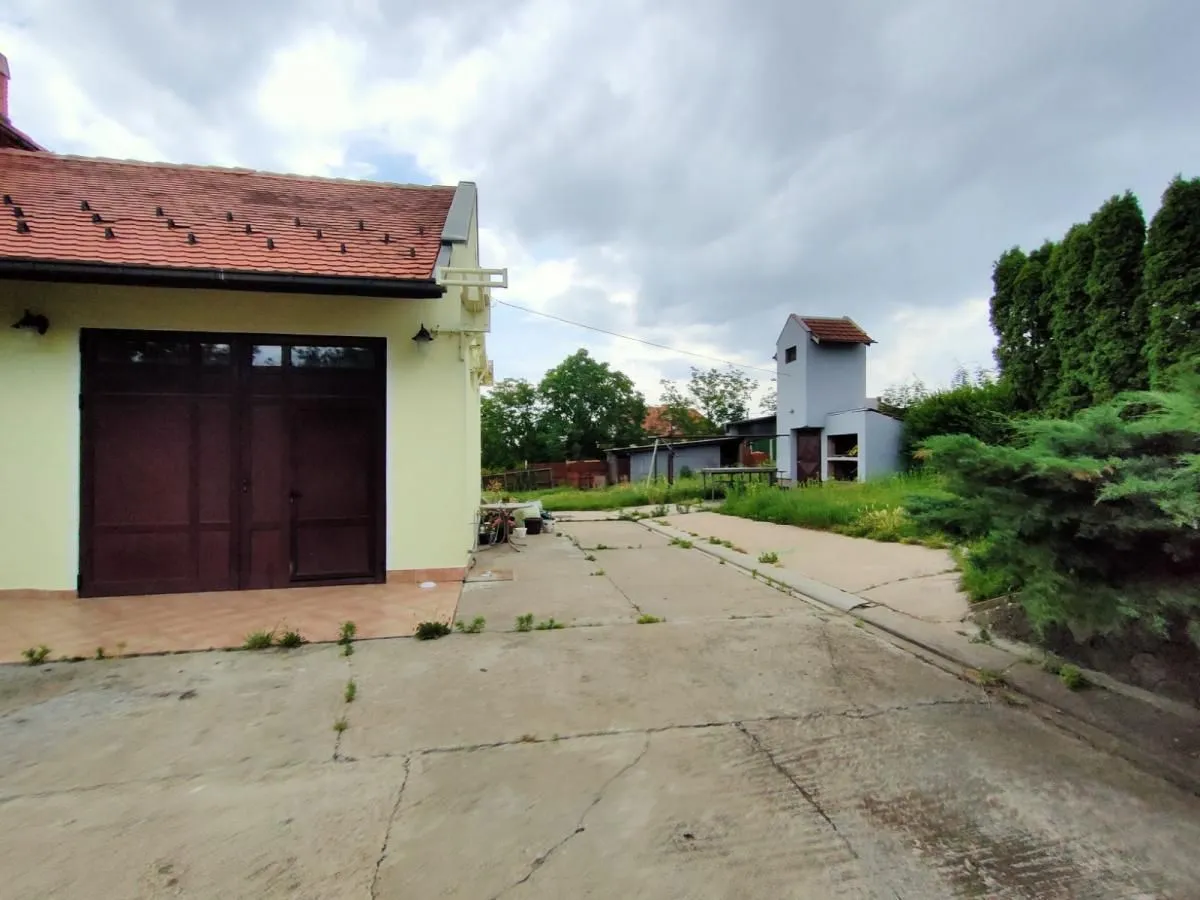 Rent, office space, 950m², Sremska Kamenica, Petrovaradin