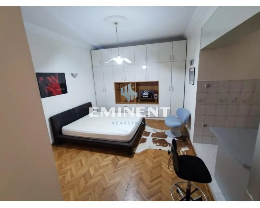 Rent, two bedroom apartment, 67m², Stari Grad, Beograd