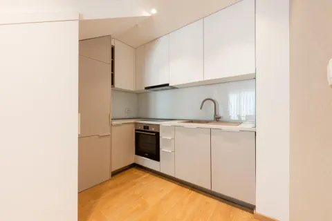 Sale, one bedroom apartment, 86m², Podkošljun, Budva - image 7