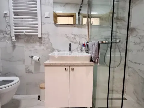 Rent, one bedroom apartment, 46m², City Kvart, Podgorica - image 11