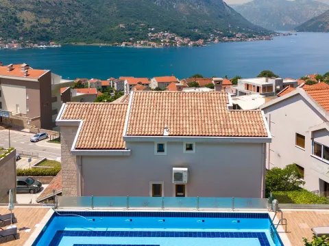 Sale, apartment, 594m², Dobrota, Kotor
