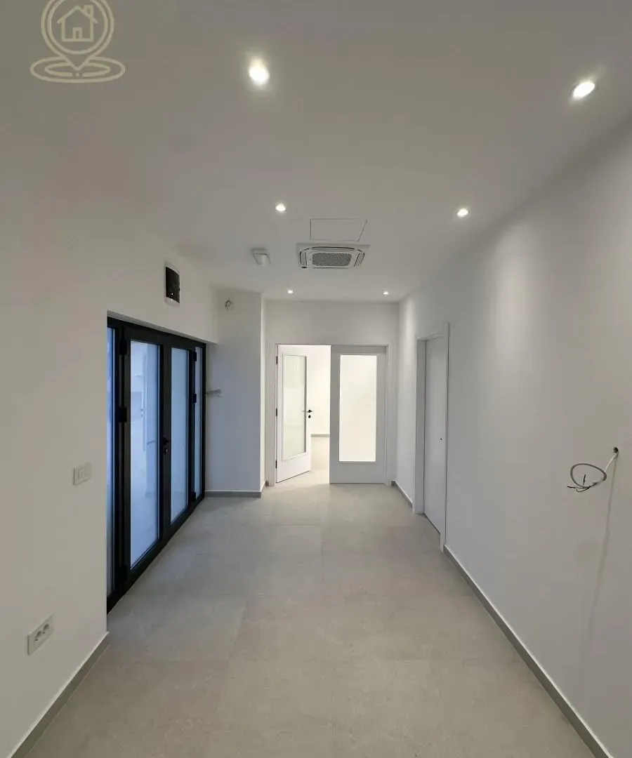 Rent, office space, 95m², Banovo Brdo, Beograd