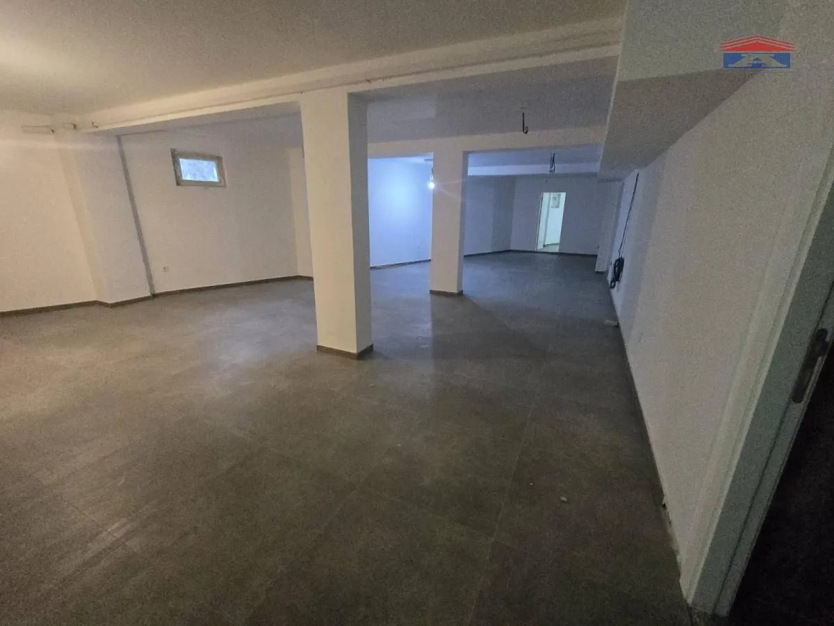 Rent, office space, 306m², Grbavica, Novi Sad Sve Podlokacije