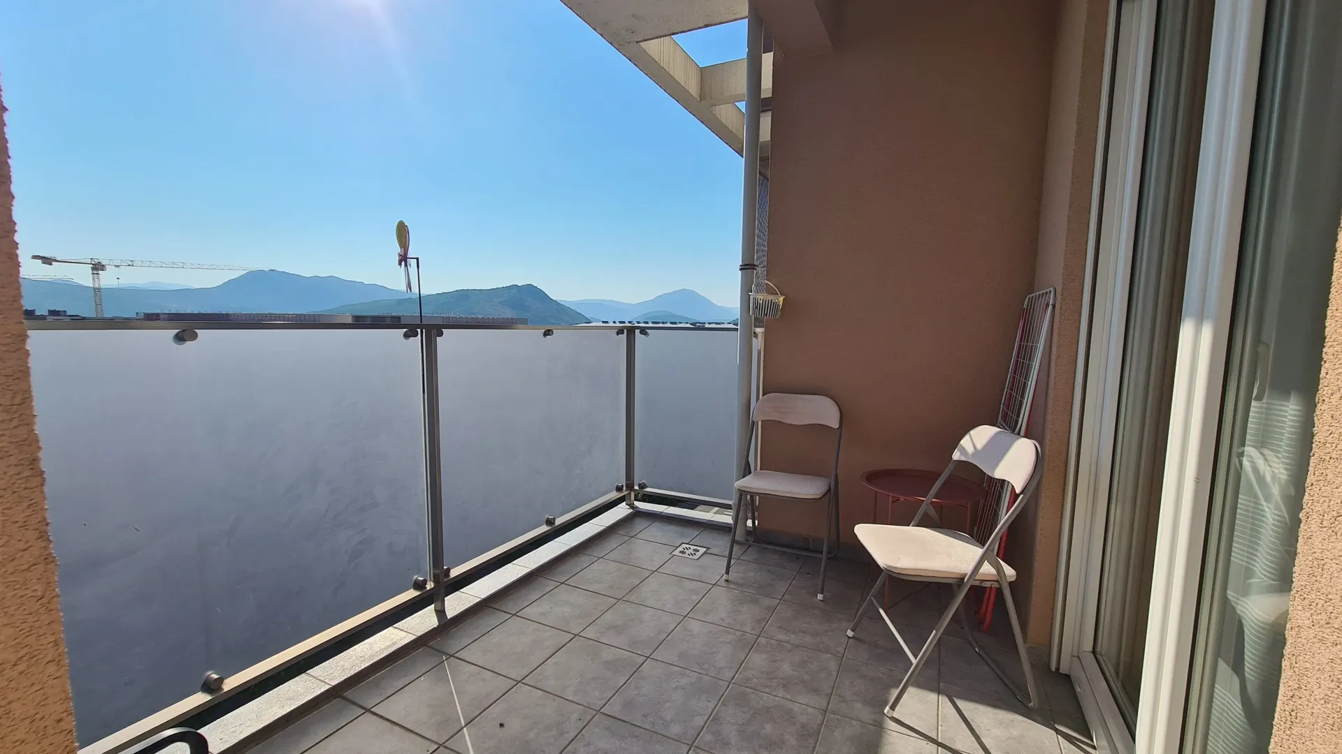 Izdavanje, jednosoban stan, 46m², City Kvart, Podgorica