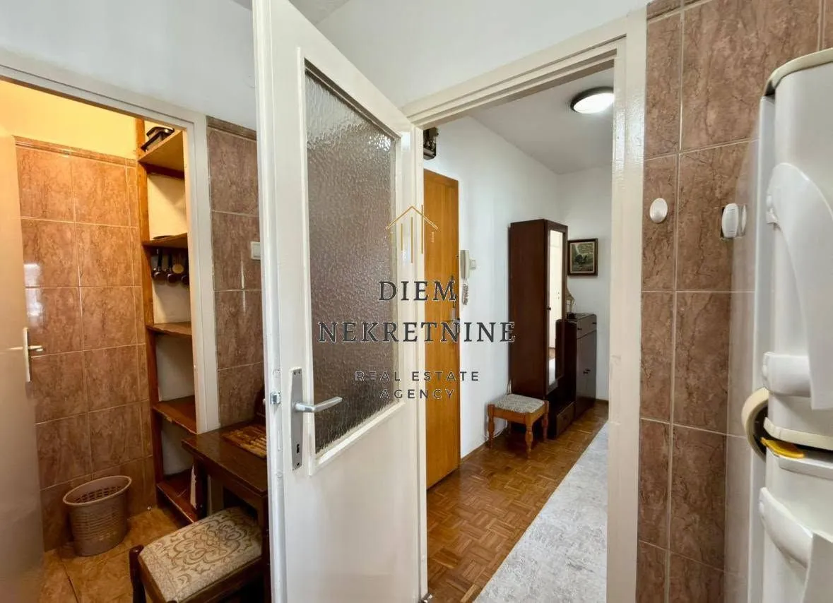 Rent, two bedroom apartment, 62m², Centar, Bar