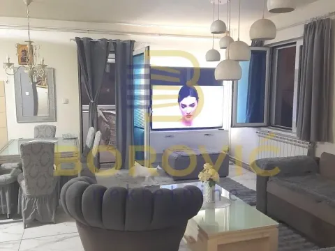 Prodaja, kuća, 350m², Surčin, Beograd - image 2