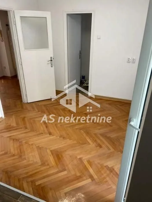 Rent, apartment, 78m², Stari Grad, Beograd
