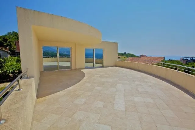 Sale, house, 450m², Utjeha, Bar