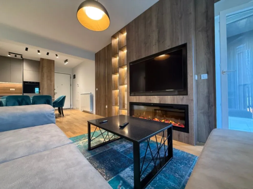 Prodaja, dvosoban stan, 58m², Centar, Kolašin