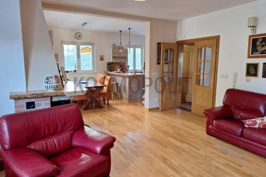 Sale, house, 180m², Jajinci, Voždovac Sve Podlokacije