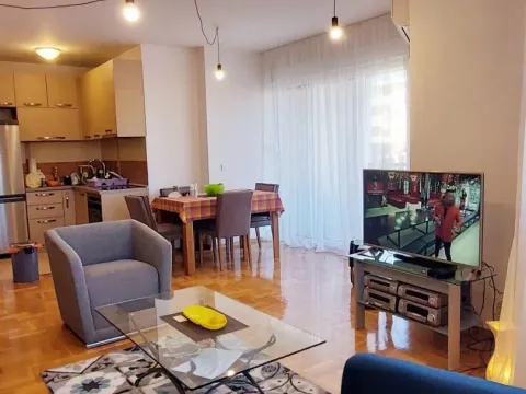 Prodaja, dvosoban stan, 60m², Podgorica, Crna Gora - image 2