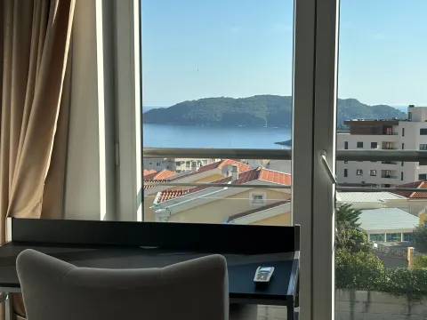 Rent, two bedroom apartment, 75m², Ivanovići, Budva - image 6