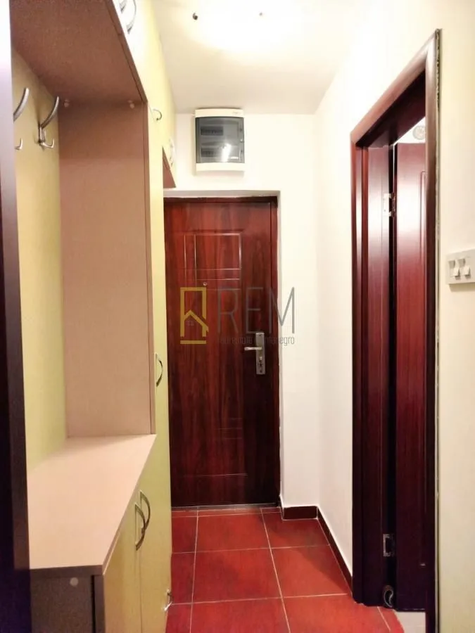 Prodaja, garsonjera, 19m², Podgorica, Crna Gora