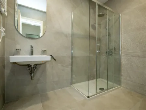 Izdavanje, dvosoban stan, 72m², Central Point, Podgorica - image 13