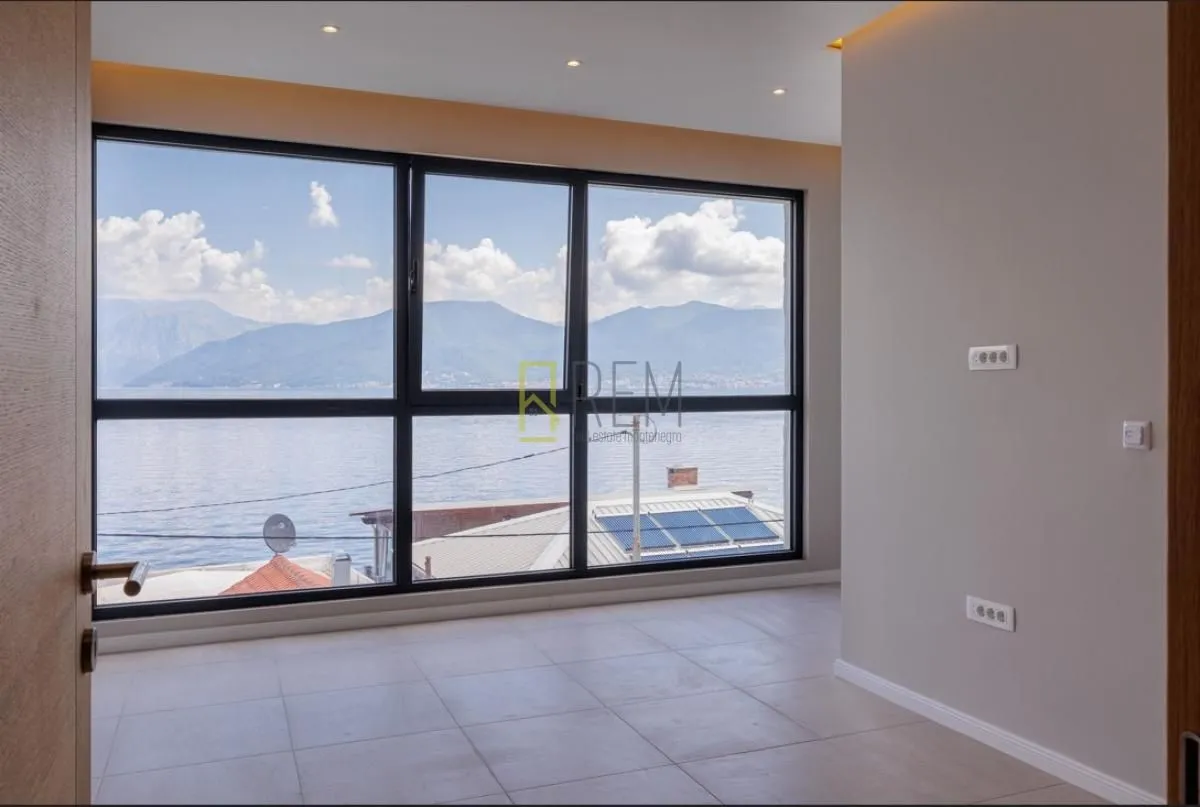 Prodaja, kuća, 200m², Krašići, Tivat