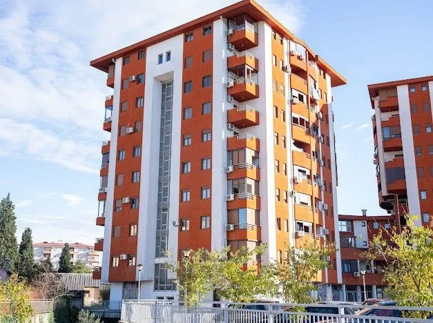 Izdavanje, dvosoban stan, 88m², Tuški Put, Podgorica