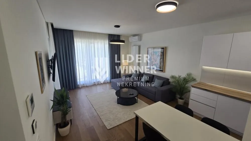 Rent, two bedroom apartment, 52m², Čukarica, Beograd