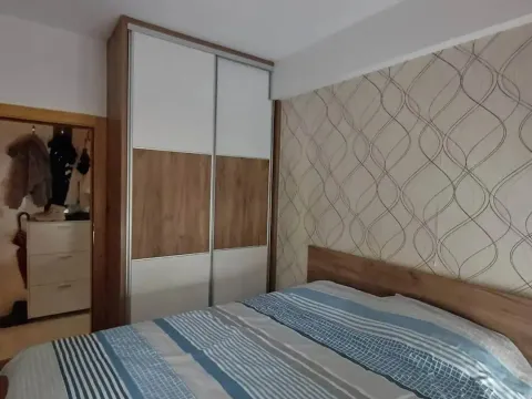 Izdavanje, dvosoban stan, 64m², Blok 9, Podgorica - image 4