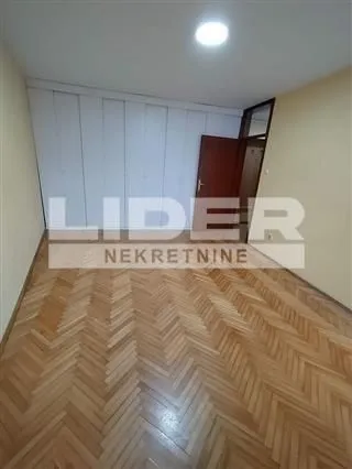 Izdavanje, stan, 160m², Savski Venac, Beograd