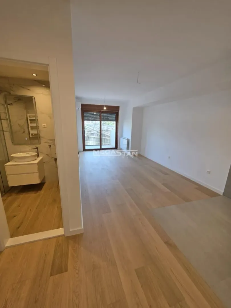 Izdavanje, dvosoban stan, 44m², Novi Beograd Blok 64, Novi Beograd Sve Podlokacije